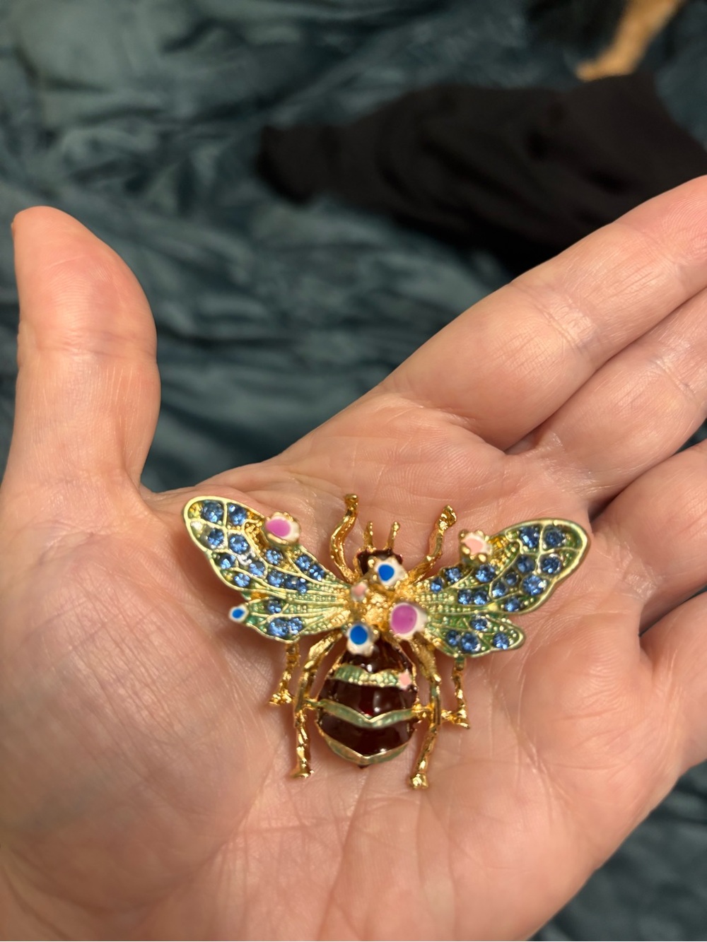 Aratta Gold-Tone Bee Brooch with Blue and Pink Accent flowers retail $40